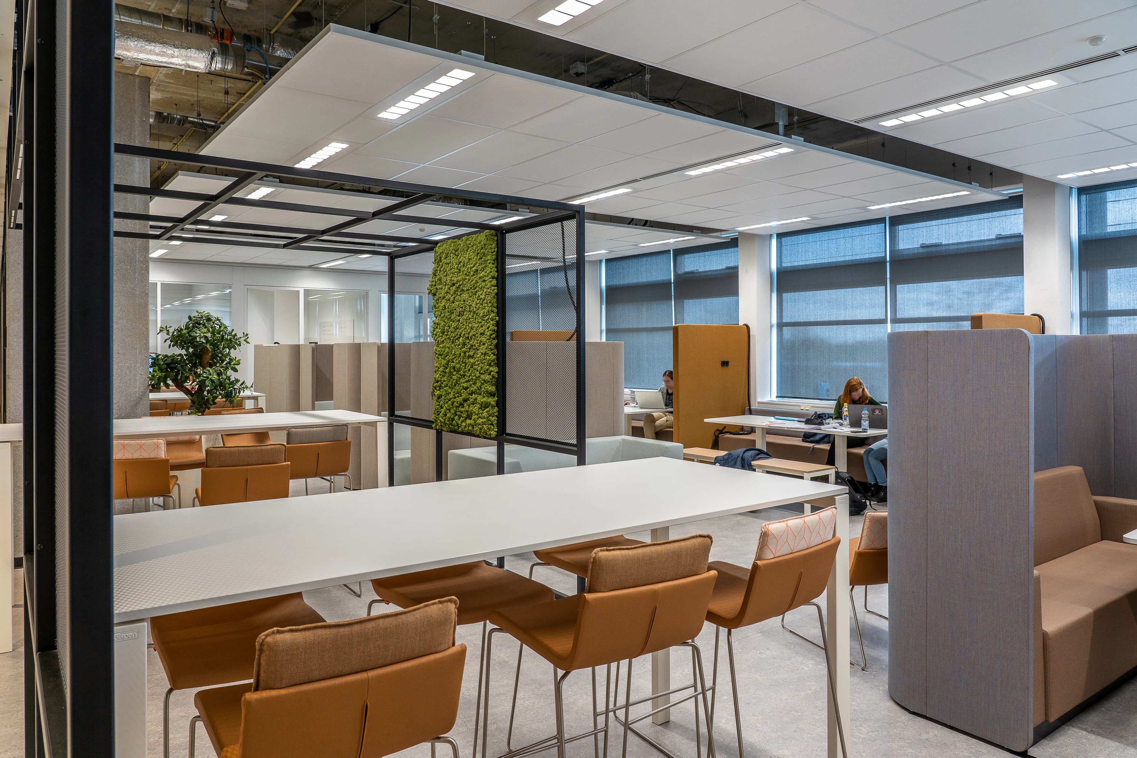 What Happens When an Employee Leaves and Nobody Owns Device Offboarding