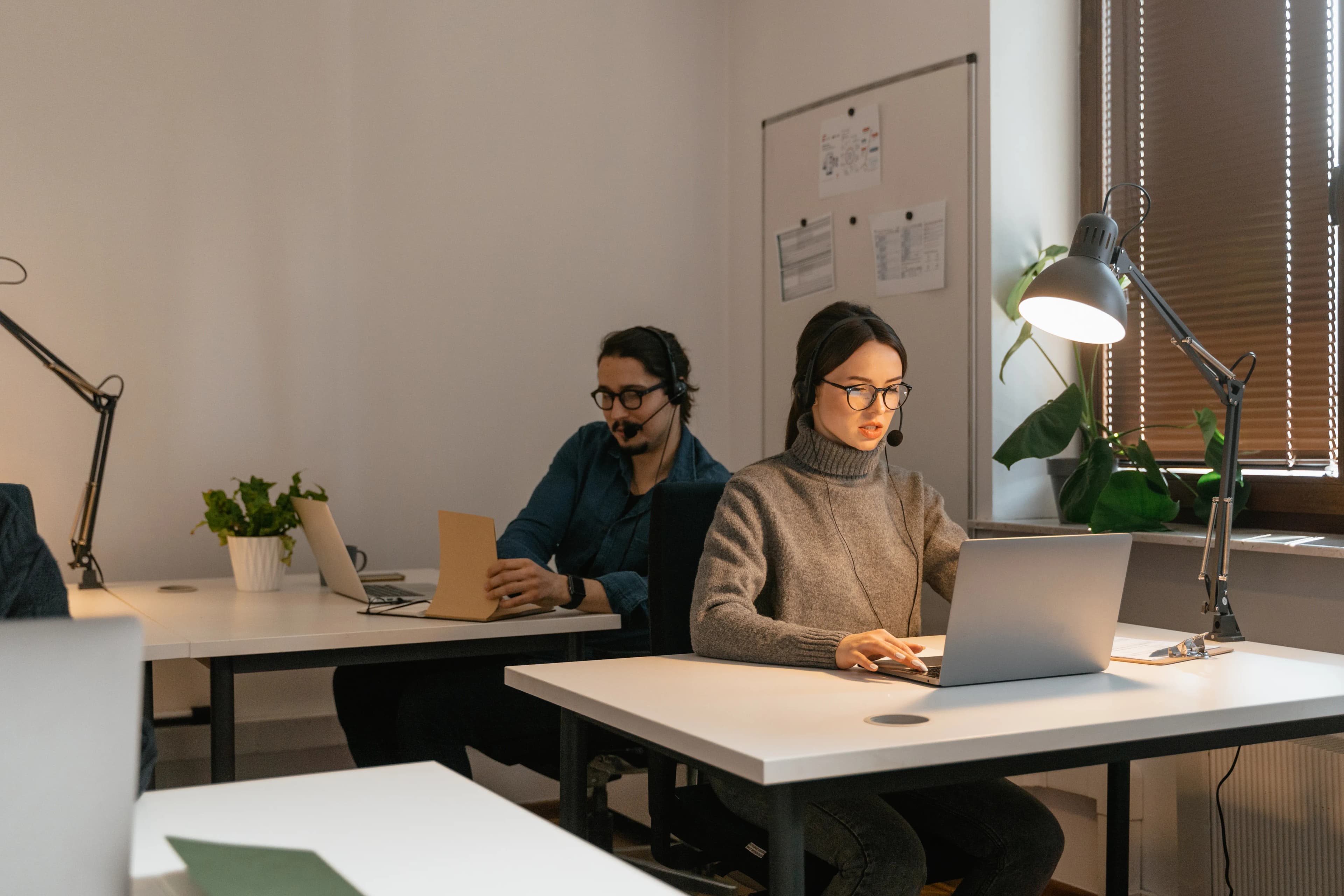 In-House Help Desk vs. Outsourced Support: Where Growing Companies Actually Land